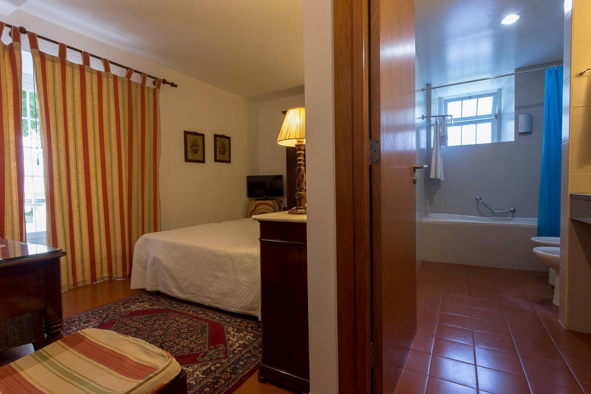Quinta De Sao Caetano - Sao Miguel Acores Populo  Стая снимка